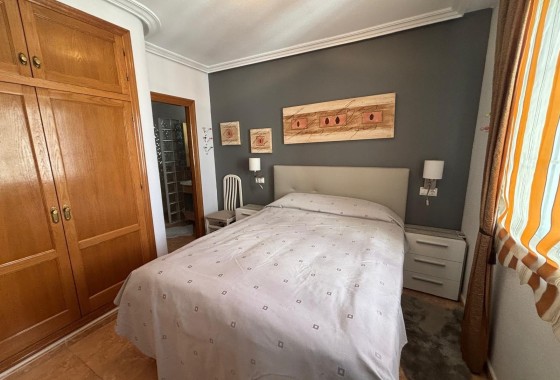 Venta - Apartamento / Piso -
Torrevieja