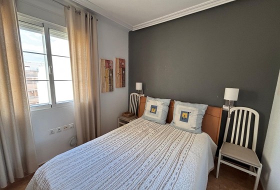 Venta - Apartamento / Piso -
Torrevieja