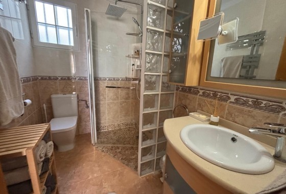 Venta - Apartamento / Piso -
Torrevieja