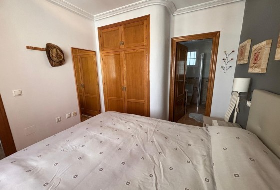 Venta - Apartamento / Piso -
Torrevieja