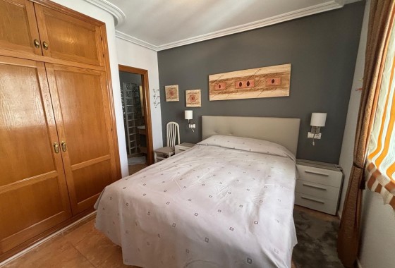 Venta - Apartamento / Piso -
Torrevieja