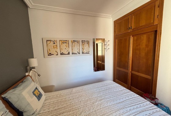 Venta - Apartamento / Piso -
Torrevieja