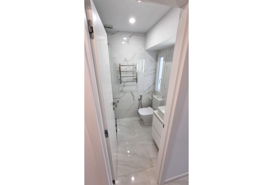 Revente - Appartement -
Torrevieja - Center
