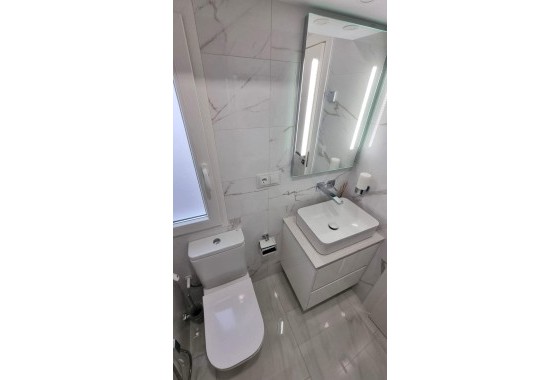 Revente - Appartement -
Torrevieja - Center