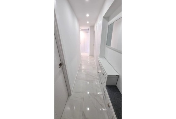 Revente - Appartement -
Torrevieja - Center