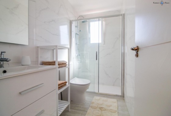 Herverkoop - Appartement / Flat -
Torrevieja - Punta Prima