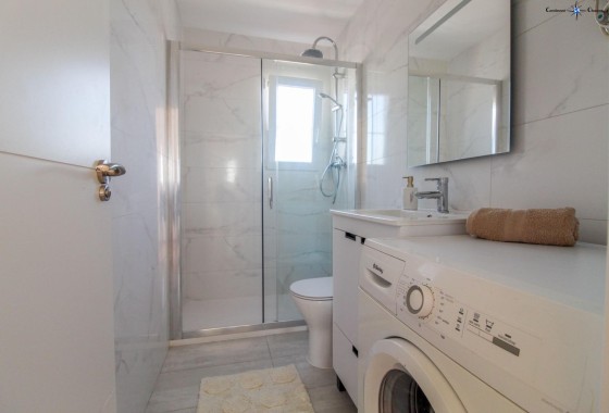 Herverkoop - Appartement / Flat -
Torrevieja - Punta Prima