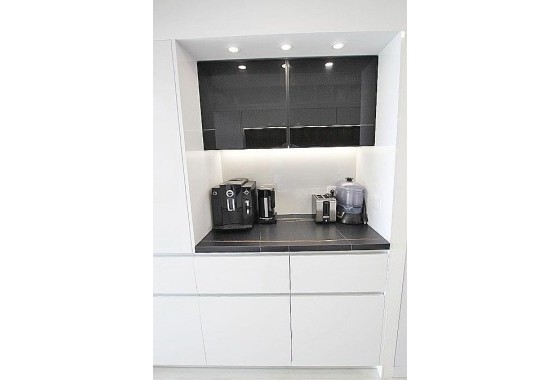 Venta - Apartamento / Piso -
Torrevieja
