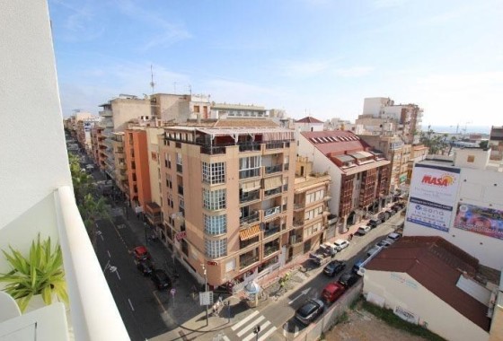 Venta - Apartamento / Piso -
Torrevieja