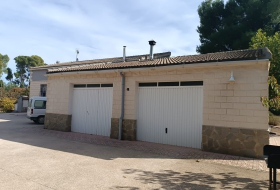 Venta - Chalet Independiente -
Yecla - Inland