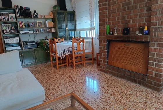 Venta - Chalet Independiente -
Yecla - Inland