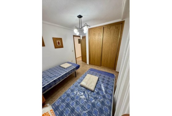 Venta - Apartamento / Piso -
Torrevieja - Center