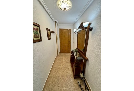 Venta - Apartamento / Piso -
Torrevieja - Center