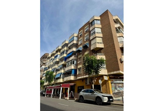 Venta - Apartamento / Piso -
Torrevieja - Center