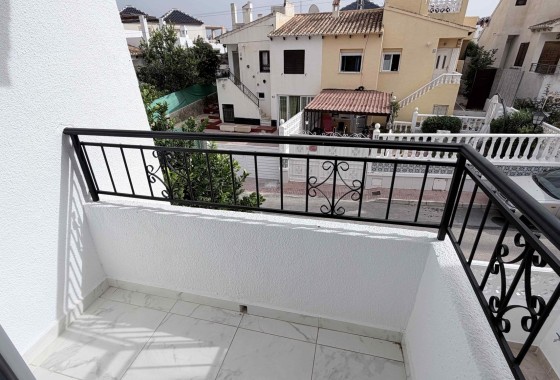 Sprzedaż - Dom miejski -
Torrevieja - Costa Blanca