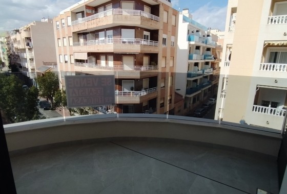 Revente - Appartement -
Torrevieja - CENTRE PLAYA DEL CURA LAS PISCINAS