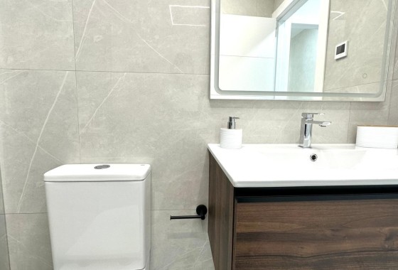 Revente - Appartement -
Torrevieja - Playa del Cura