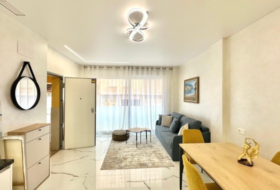 Revente - Appartement -
Torrevieja - Playa del Cura