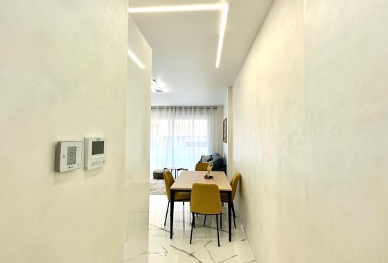 Revente - Appartement -
Torrevieja - Playa del Cura