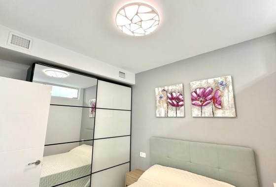 Revente - Appartement -
Torrevieja - Playa del Cura