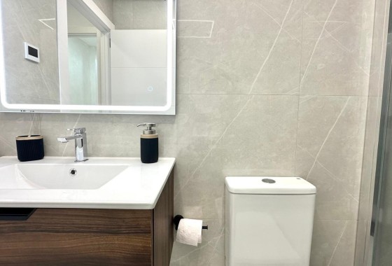 Revente - Appartement -
Torrevieja - Playa del Cura