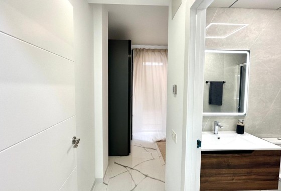 Revente - Appartement -
Torrevieja - Playa del Cura