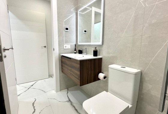 Revente - Appartement -
Torrevieja - Playa del Cura