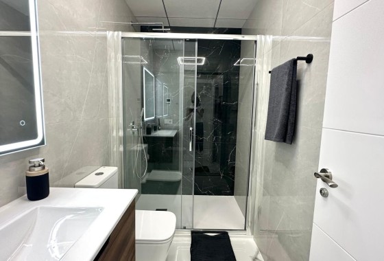 Revente - Appartement -
Torrevieja - Playa del Cura