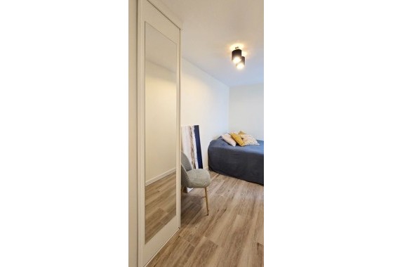 Sprzedaż - Apartament / Mieszkanie -
Torrevieja - Center