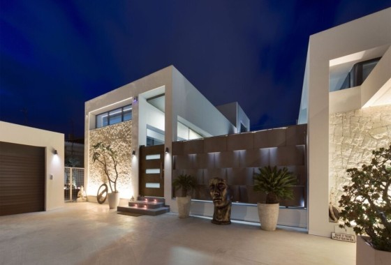 Herverkoop - Vrijstaande Villa -
Los Alcazares - Costa Calida