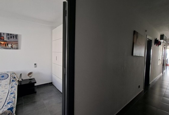 Sprzedaż - Apartament / Mieszkanie -
Torrevieja - Acequion