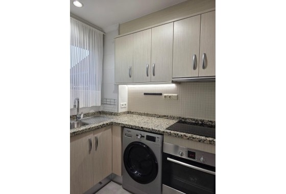 Herverkoop - Appartement / Flat -
Torrevieja - Nueva Torrevieja
