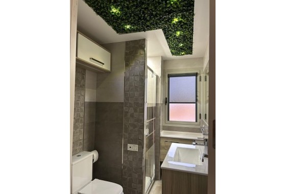 Herverkoop - Appartement / Flat -
Torrevieja - Nueva Torrevieja