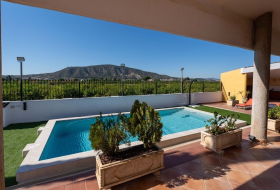 Venta - Chalet Independiente -
Orihuela - Inland