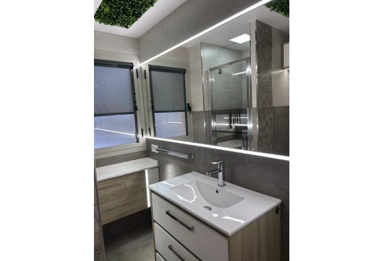 Sale - Apartment Flat -
Torrevieja - Playa del Cura