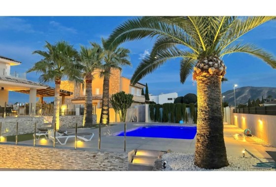Herverkoop - Vrijstaande Villa -
Alfaz del Pi - Costa Blanca