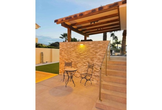 Herverkoop - Vrijstaande Villa -
Alfaz del Pi - Costa Blanca
