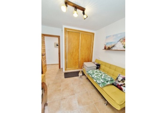 Revente - Villa Individuelle -
San Miguel de Salinas - Inland