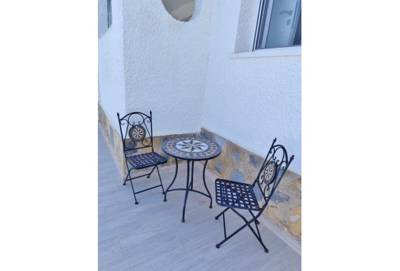 Revente - Villa Individuelle -
San Miguel de Salinas - Inland