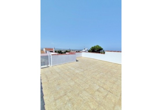 Revente - Villa Individuelle -
San Miguel de Salinas - Inland