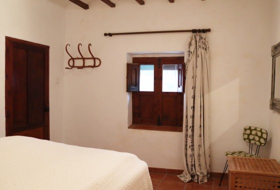Revente - Maison de ville -
Castell de Castells - Inland