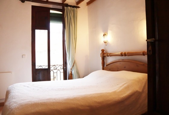 Revente - Maison de ville -
Castell de Castells - Inland
