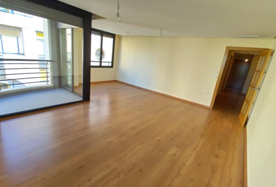 Revente - Appartement -
Torrevieja - Puerto