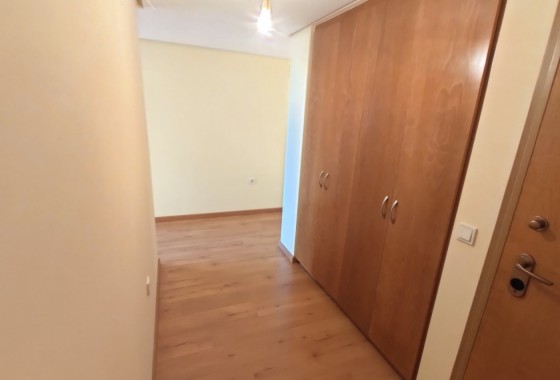 Revente - Appartement -
Torrevieja - Puerto
