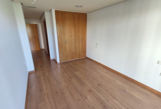 Revente - Appartement -
Torrevieja - Puerto
