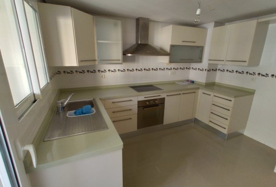 Revente - Appartement -
Torrevieja - Puerto