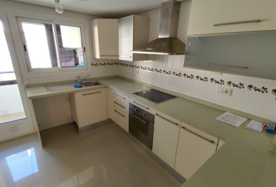 Revente - Appartement -
Torrevieja - Puerto