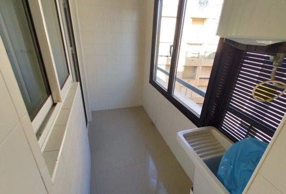 Revente - Appartement -
Torrevieja - Puerto