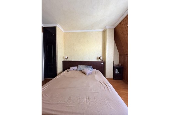 Venta - Casa de pueblo -
Torrevieja