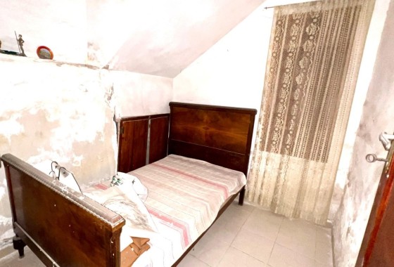 Revente - Maison de ville -
Pinoso - Inland